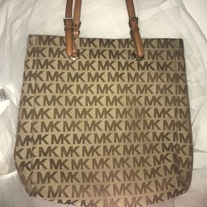 MICHAEL KORS AUTHENTIC USED JET SET TOTE